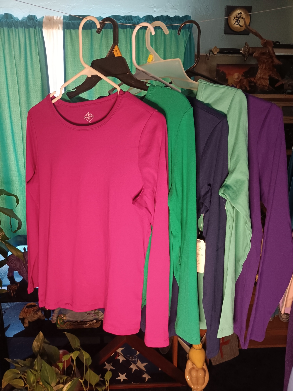 Women’s Long-Sleeve Crew Tee - Magenta by, Bundle Of 5. 3nwt, 2nwot